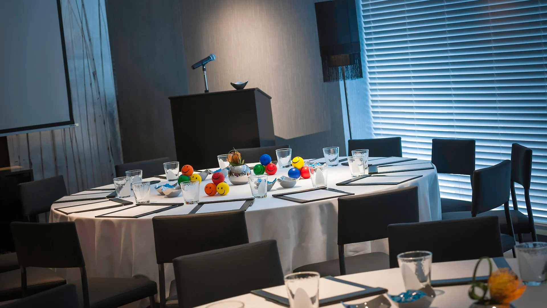 Gateway Hotel, Marco Polo Hong Kong