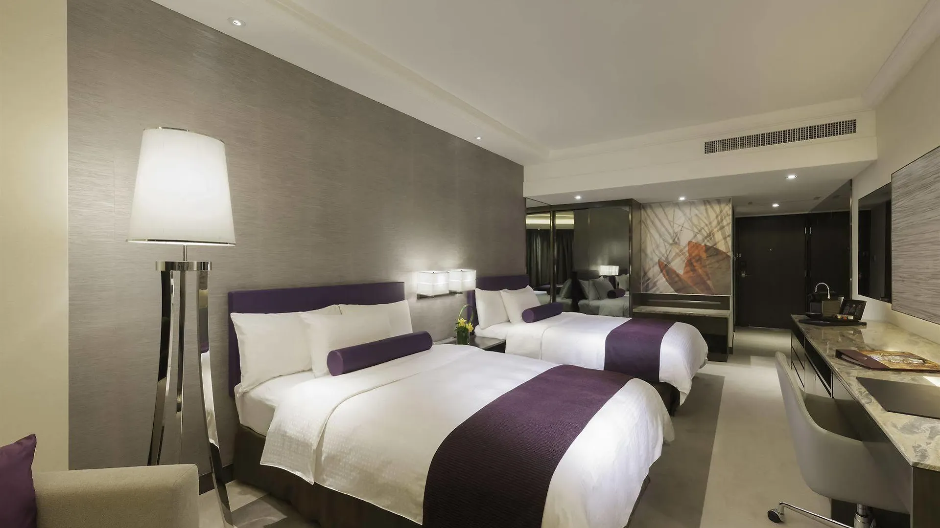 Gateway Hotel, Marco Polo Hong Kong